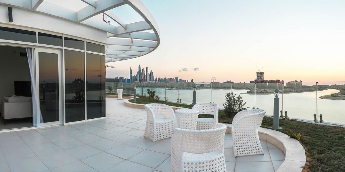 Недвижимость на побережье Дубая: поиск вилл и квартир на первой линии